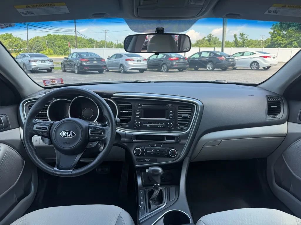 Used 2015 Kia Optima LX FWD image 7