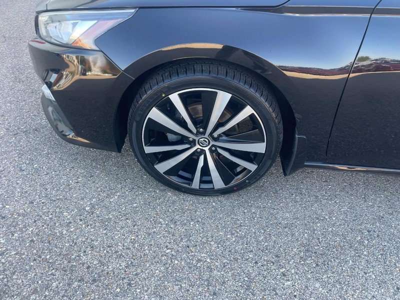 Used 2019 Nissan Altima 2.5 SR FWD image 6