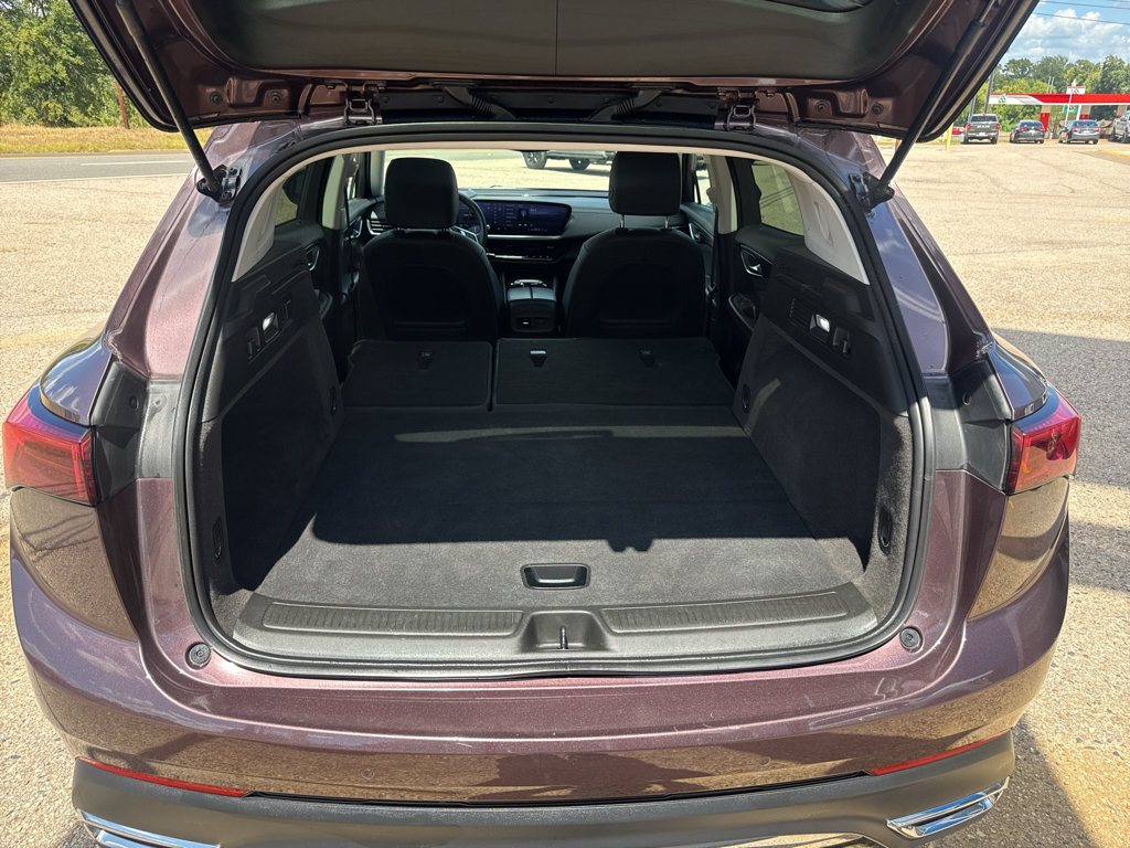 Used 2024 Buick Envision Preferred AWD/4WD image 9