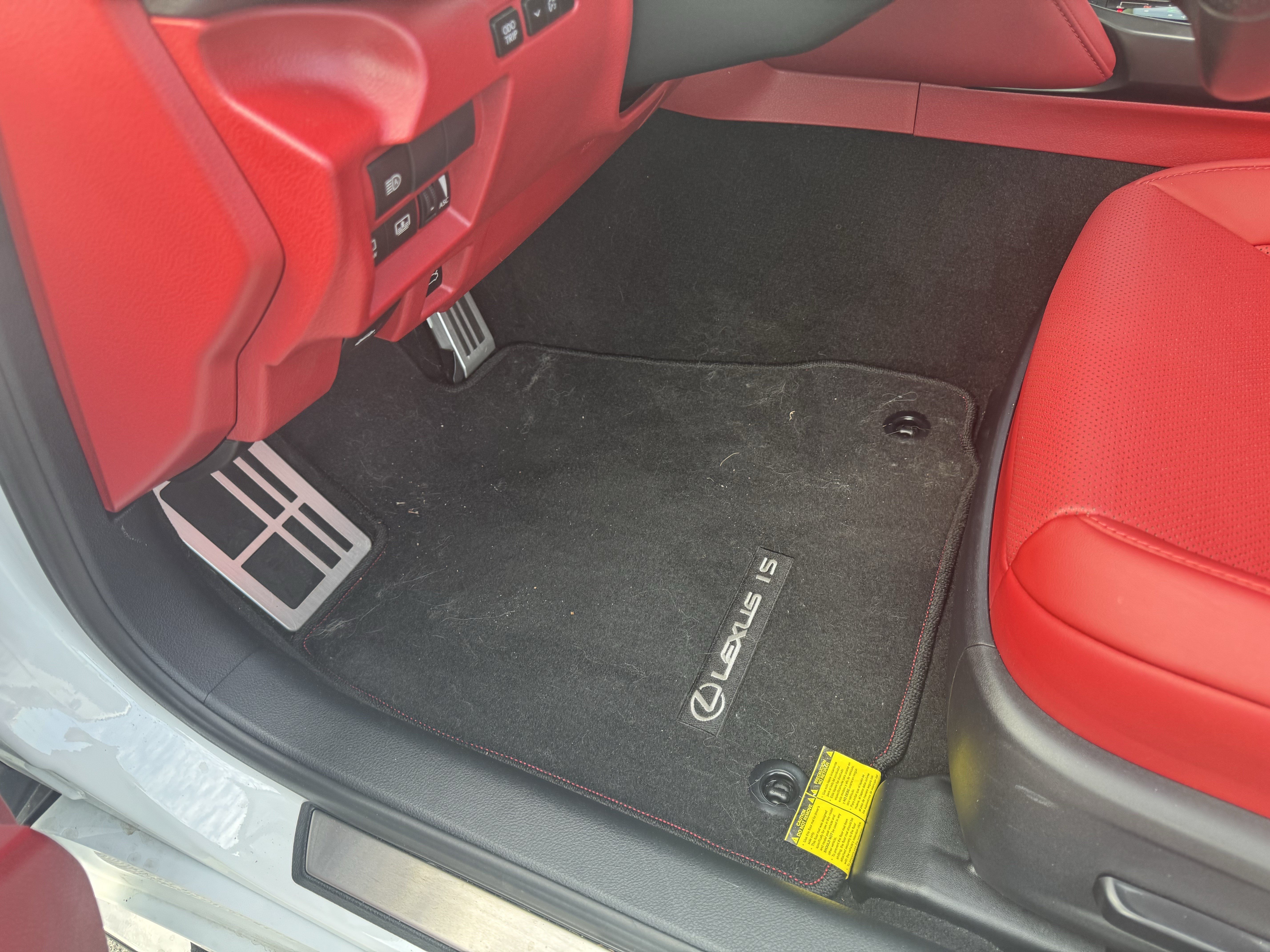 Used 2024 Lexus IS 350 F Sport RWD image 17
