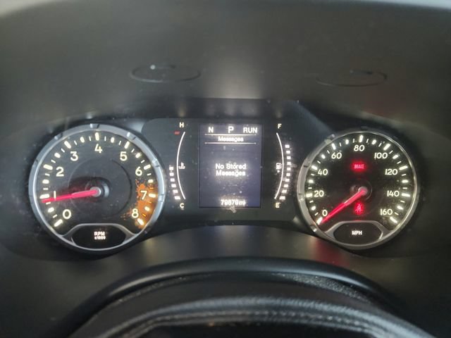Used 2016 Jeep Renegade Latitude w/ Cold Weather Group AWD/4WD image 12