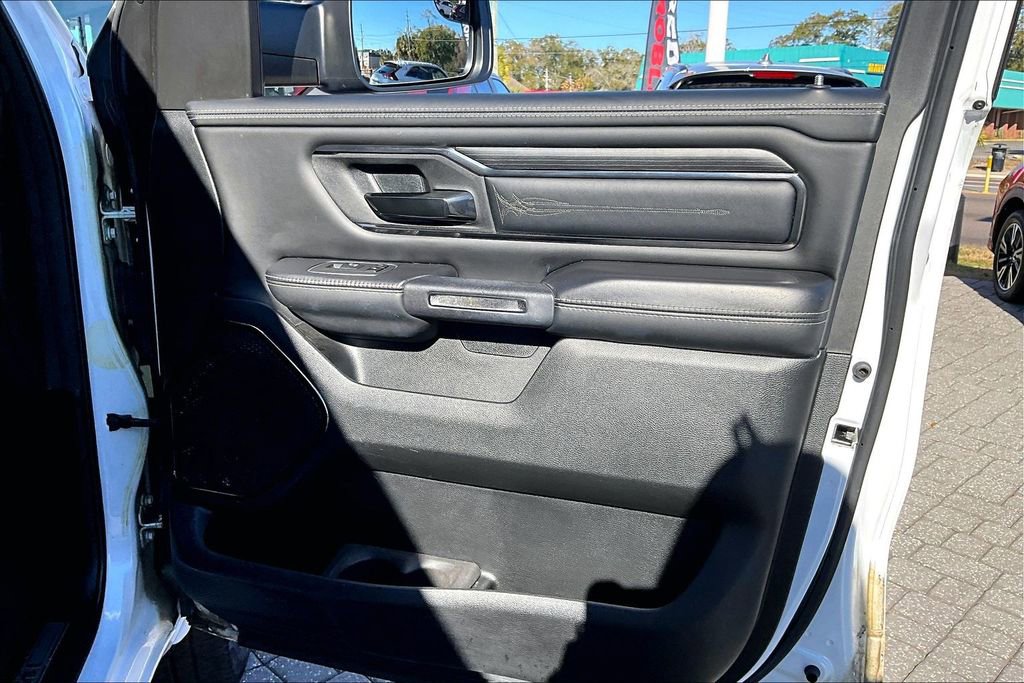 Used 2022 RAM 1500 Limited w/ Body-Colour Bumper Group image 26