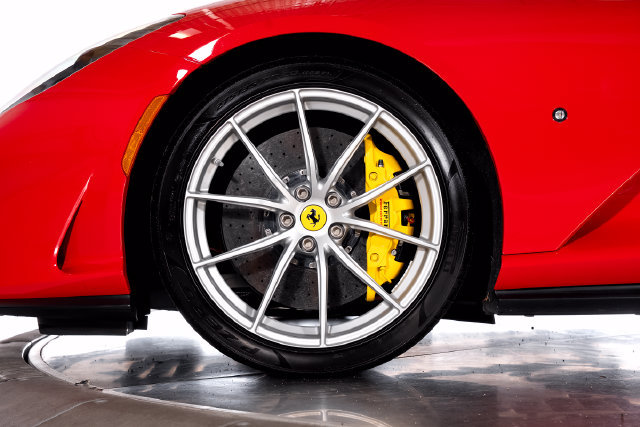 Certified 2019 Ferrari 812 Superfast RWD image 18