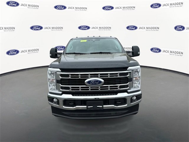 New 2025 Ford F350 XL w/ XL Chrome Package image 3