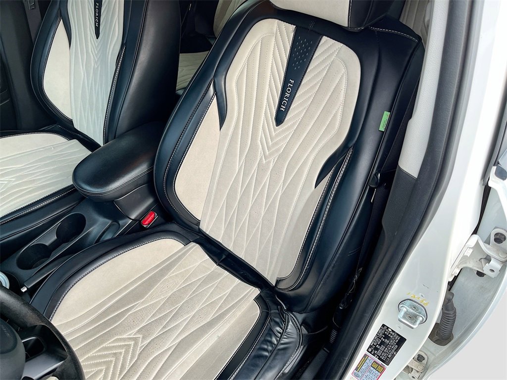 Used 2017 Kia Soul + image 21