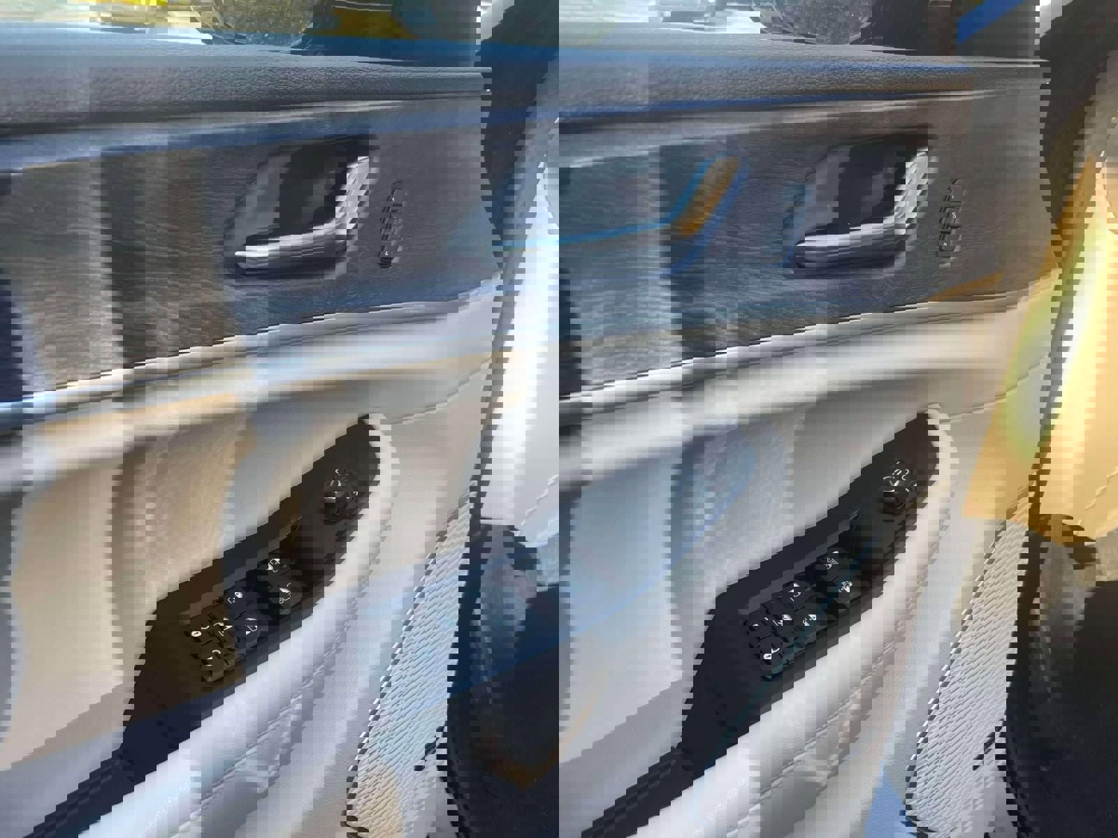 Used 2022 Jeep Grand Cherokee L Limited image 18