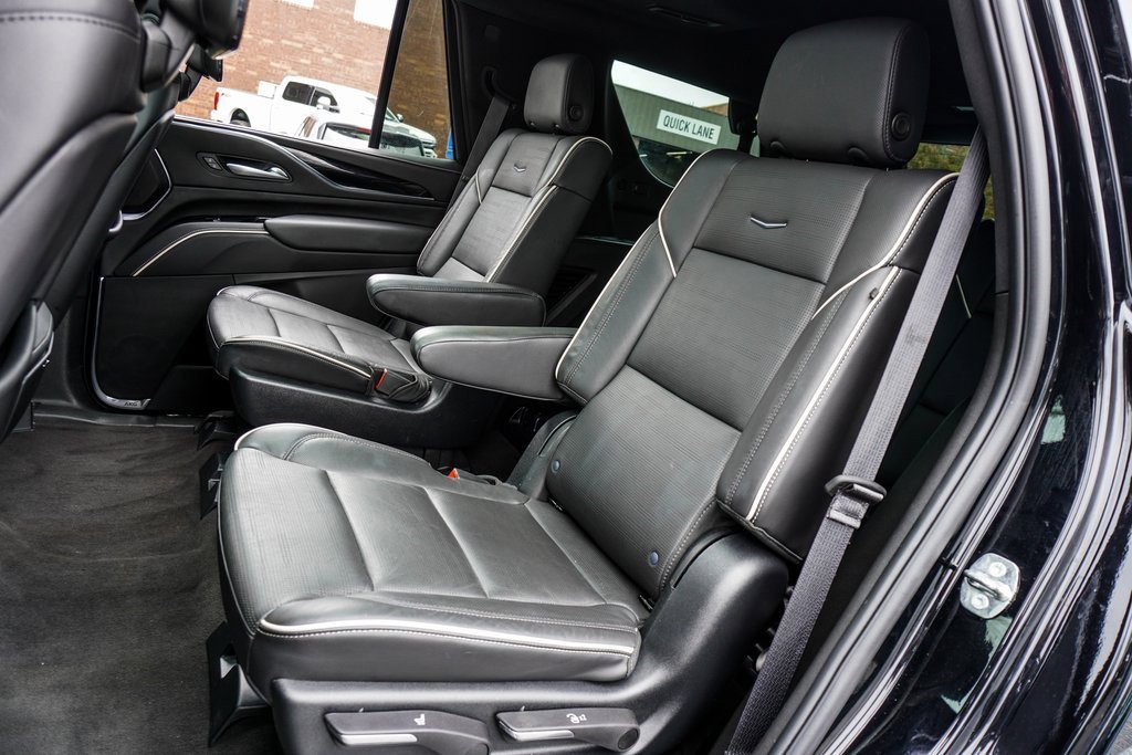 Used 2023 Cadillac Escalade Sport image 9