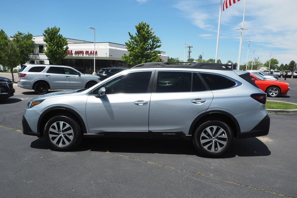 Used 2021 Subaru Outback Premium AWD/4WD image 4