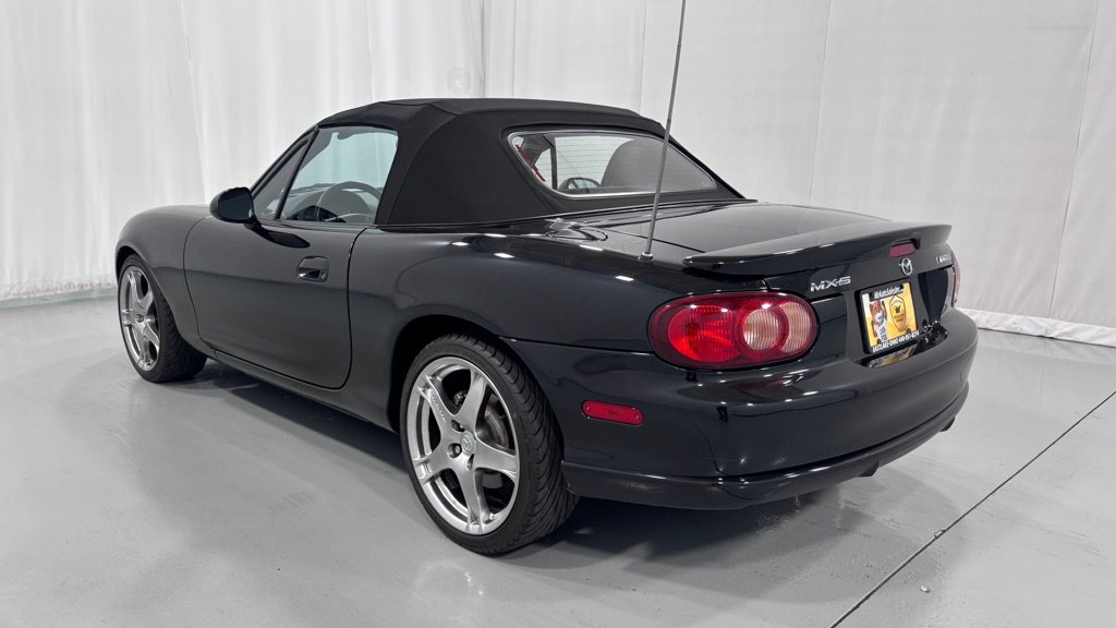Used 2005 MAZDA MX-5 Miata MAZDASPEED RWD image 16