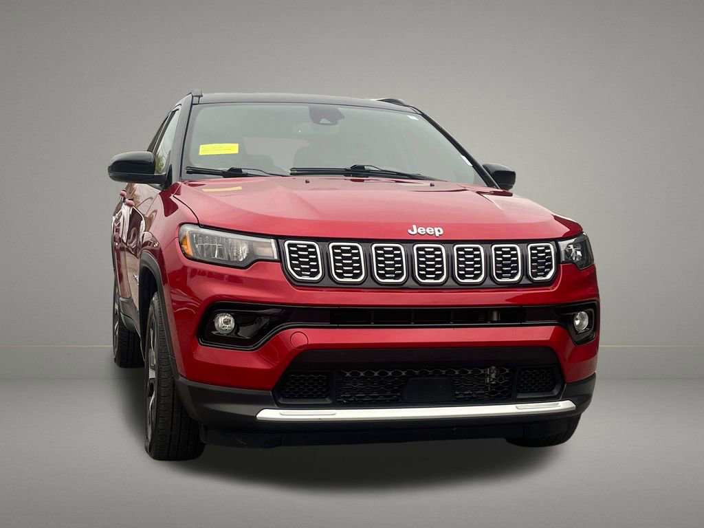 Used 2025 Jeep Compass Limited AWD/4WD image 8