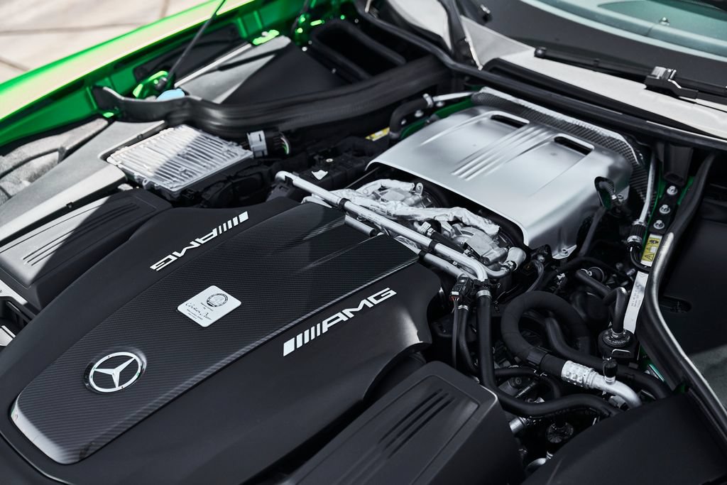 Used 2018 Mercedes-Benz AMG GT R image 27