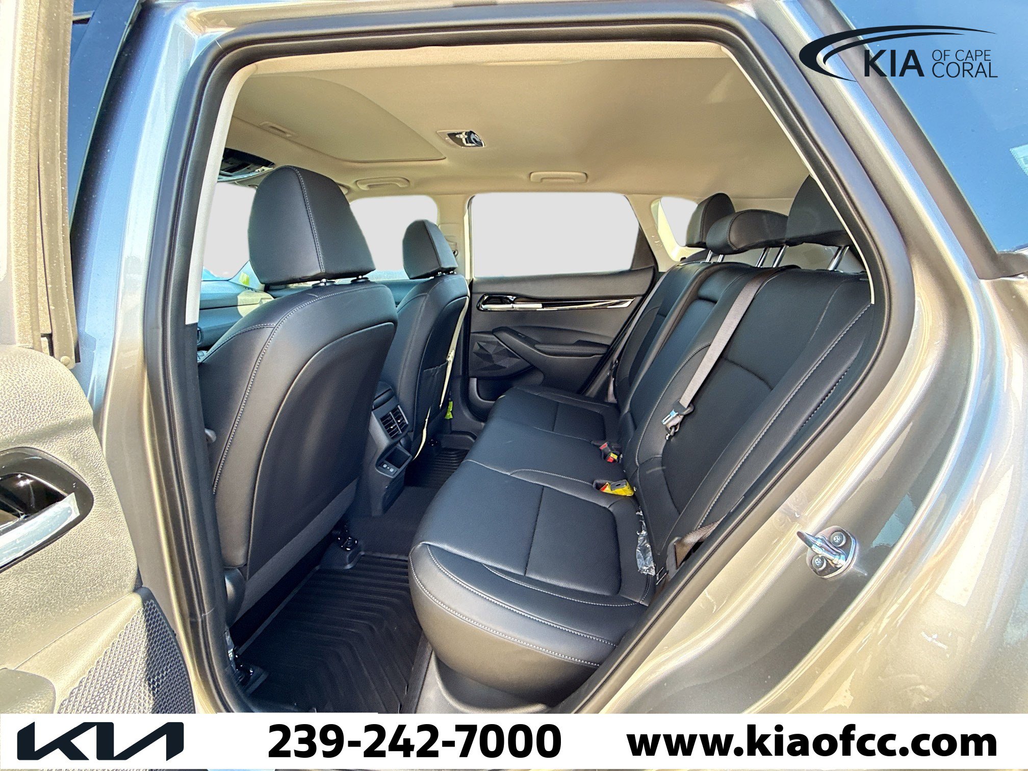 New 2026 Kia Seltos EX image 18