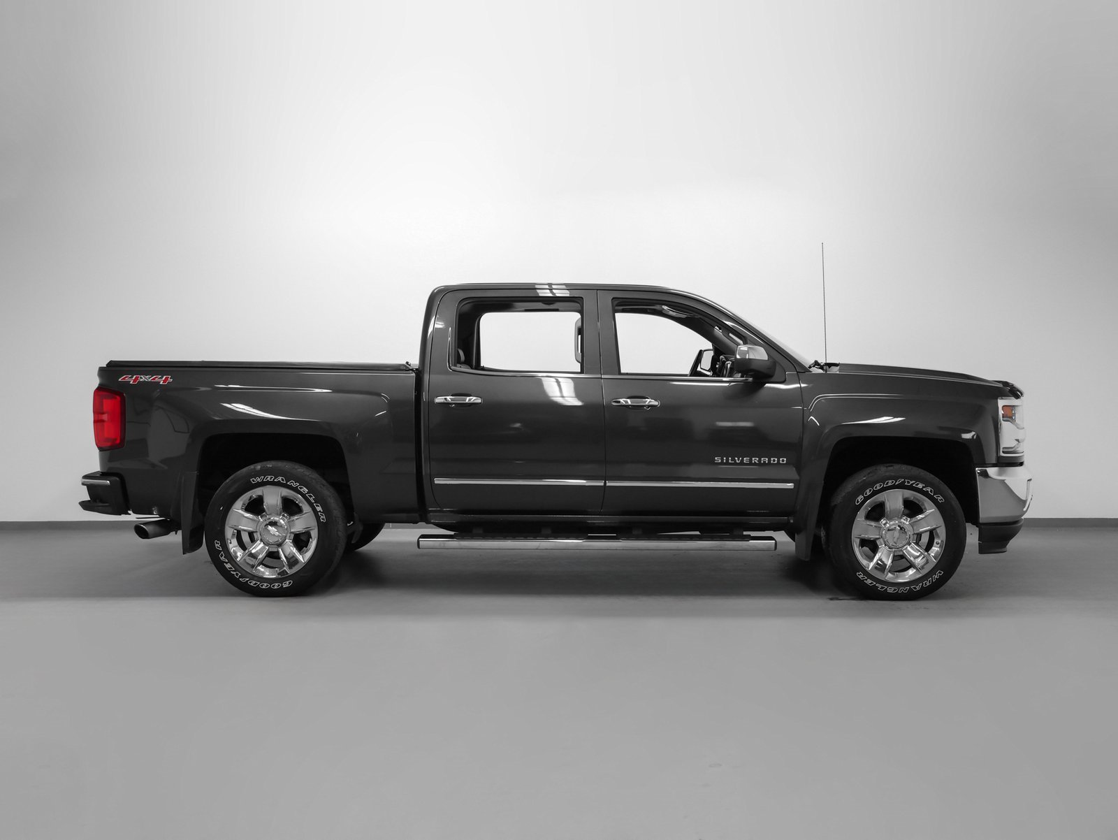 Used 2017 Chevrolet Silverado 1500 LTZ w/ Sport Package image 11