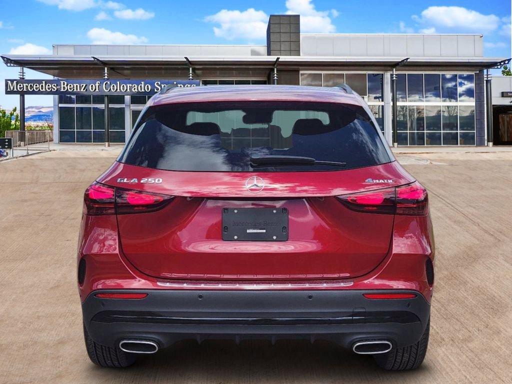 Used 2025 Mercedes-Benz GLA 250 4MATIC image 6