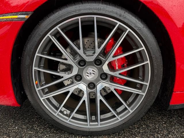 Used 2022 Porsche 911 Carrera image 9