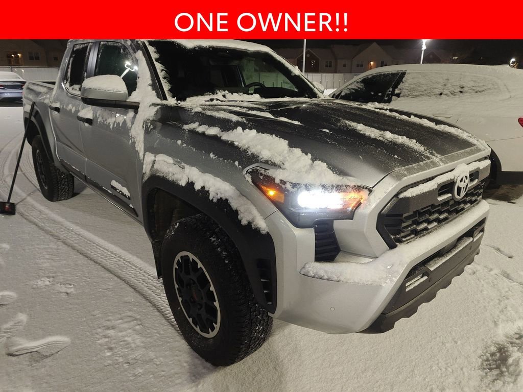 Used 2024 Toyota Tacoma TRD Off-Road w/ TRD Off Road Upgrade Package image 3