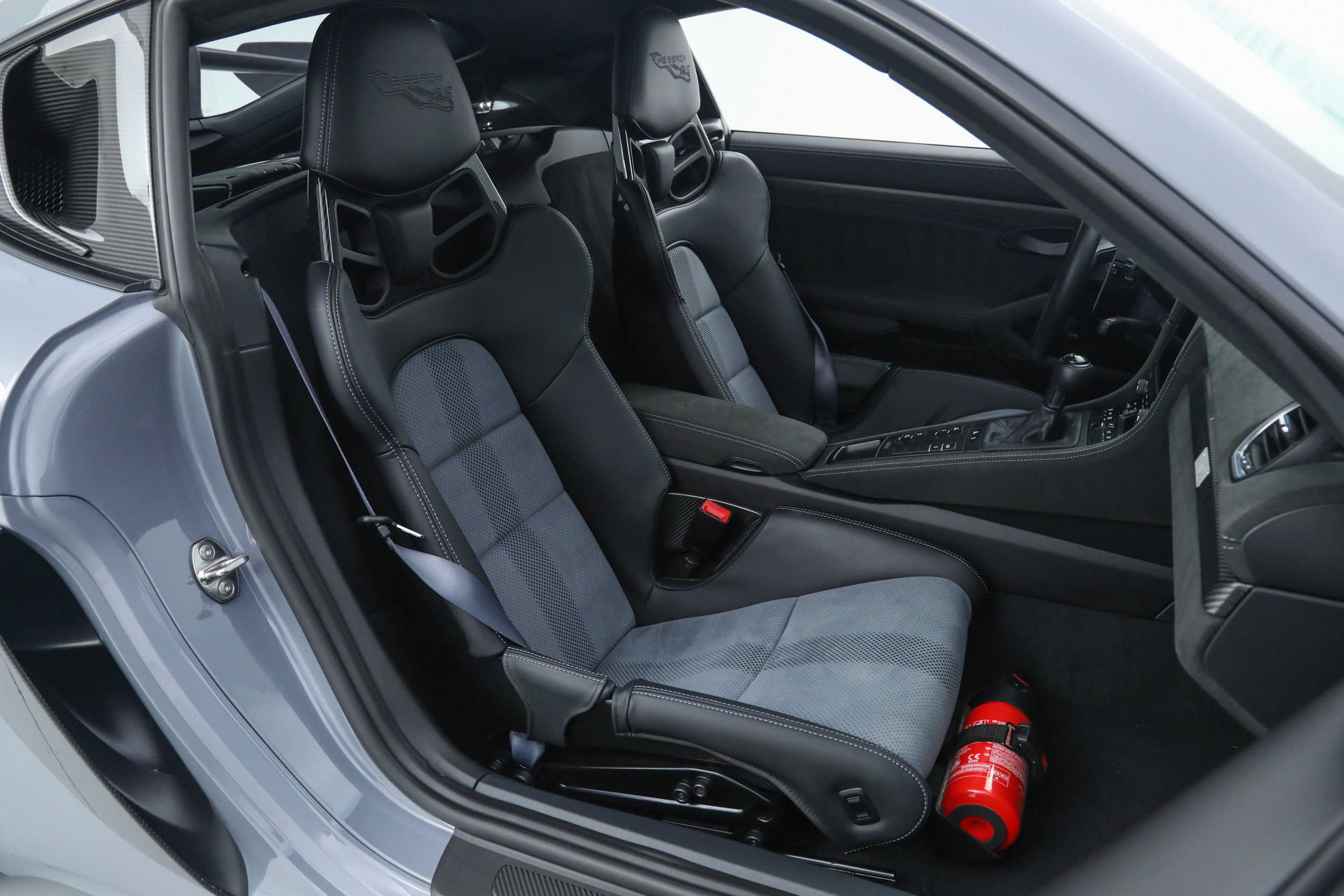 Used 2023 Porsche 718 Cayman GT4 RS RWD image 21