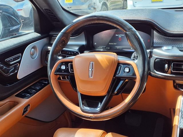 Certified 2023 Lincoln Aviator Black Label w/ Dynamic Handling Package AWD/4WD image 8