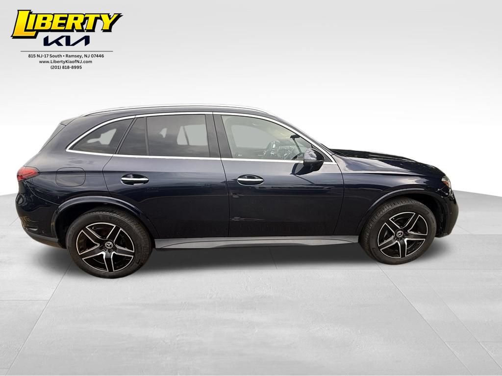 Used 2024 Mercedes-Benz GLC 300 4MATIC image 8