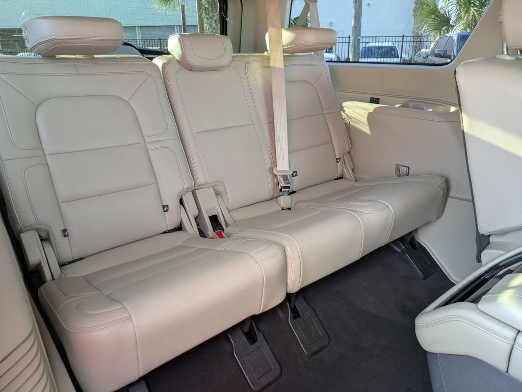 Used 2018 Lincoln Navigator L Reserve w/ Technology Package image 21