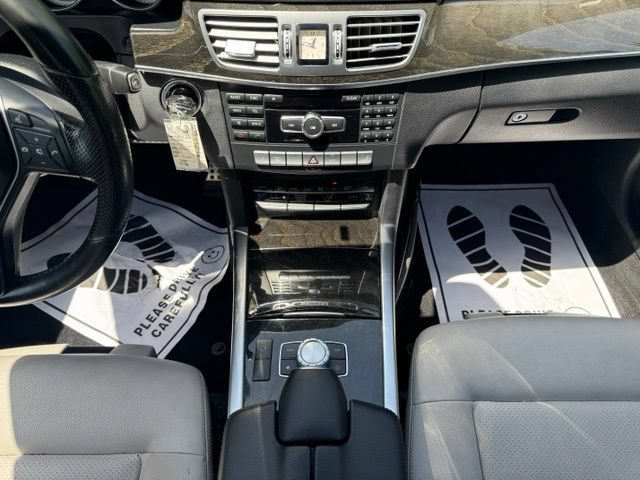 Used 2015 Mercedes-Benz E 350 4MATIC Sedan image 27