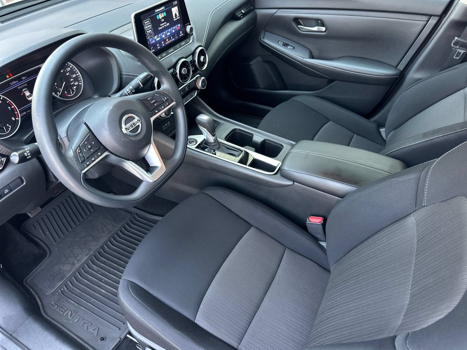 Used 2023 Nissan Sentra SV FWD image 9