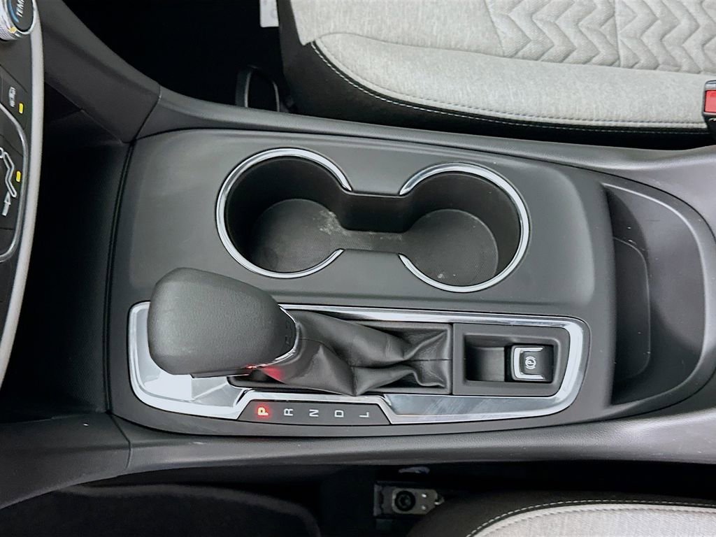 Used 2024 Chevrolet Equinox LS w/ LS Convenience Package image 16