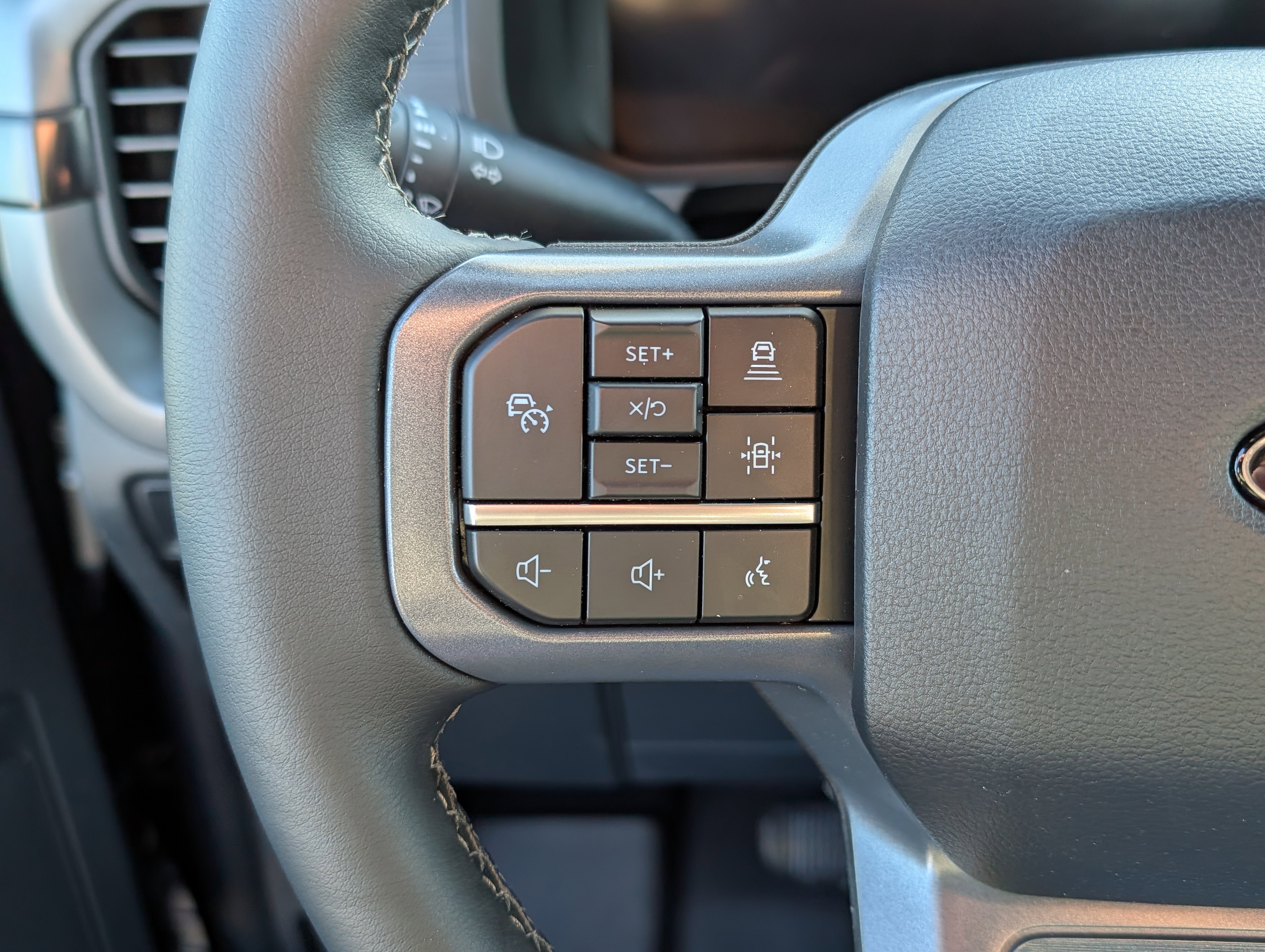 New 2026 Ford F150 XLT w/ Equipment Group 302A MID image 17