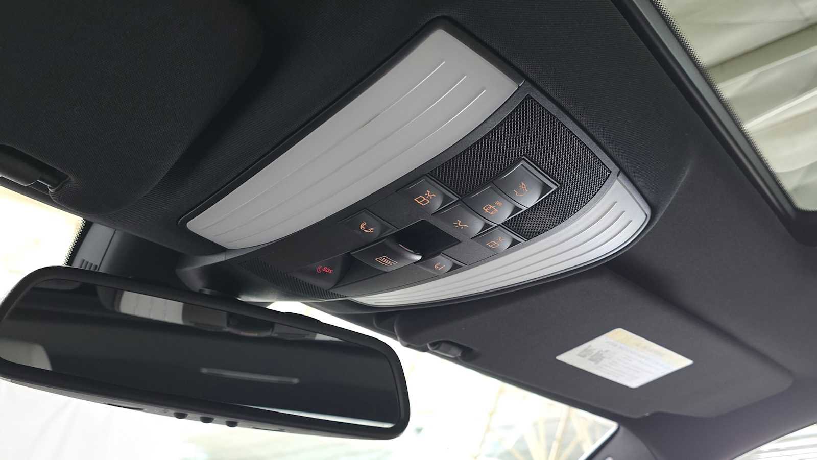 Used 2013 Mercedes-Benz E 350 4MATIC Sedan image 35