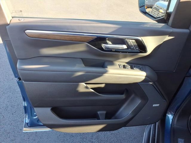 New 2026 Chevrolet Tahoe High Country w/ Sun And Tow Package image 14