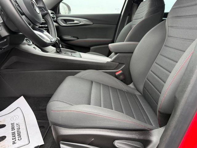 Used 2025 Dodge Hornet GT w/ GT Blacktop Package image 18