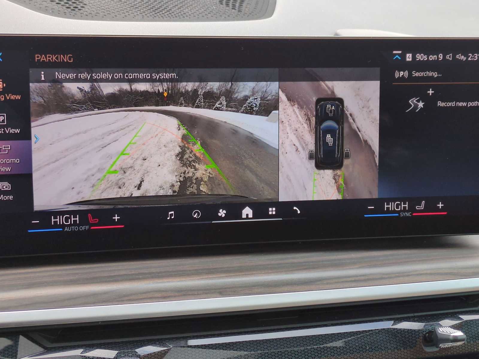 Certified 2024 BMW X5 xDrive50e w/ Premium Package image 30