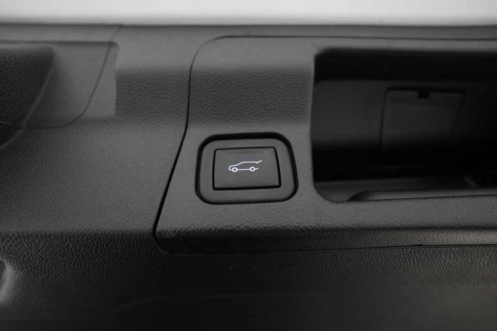 Certified 2023 GMC Acadia SLT w/ Elevation Edition image 15