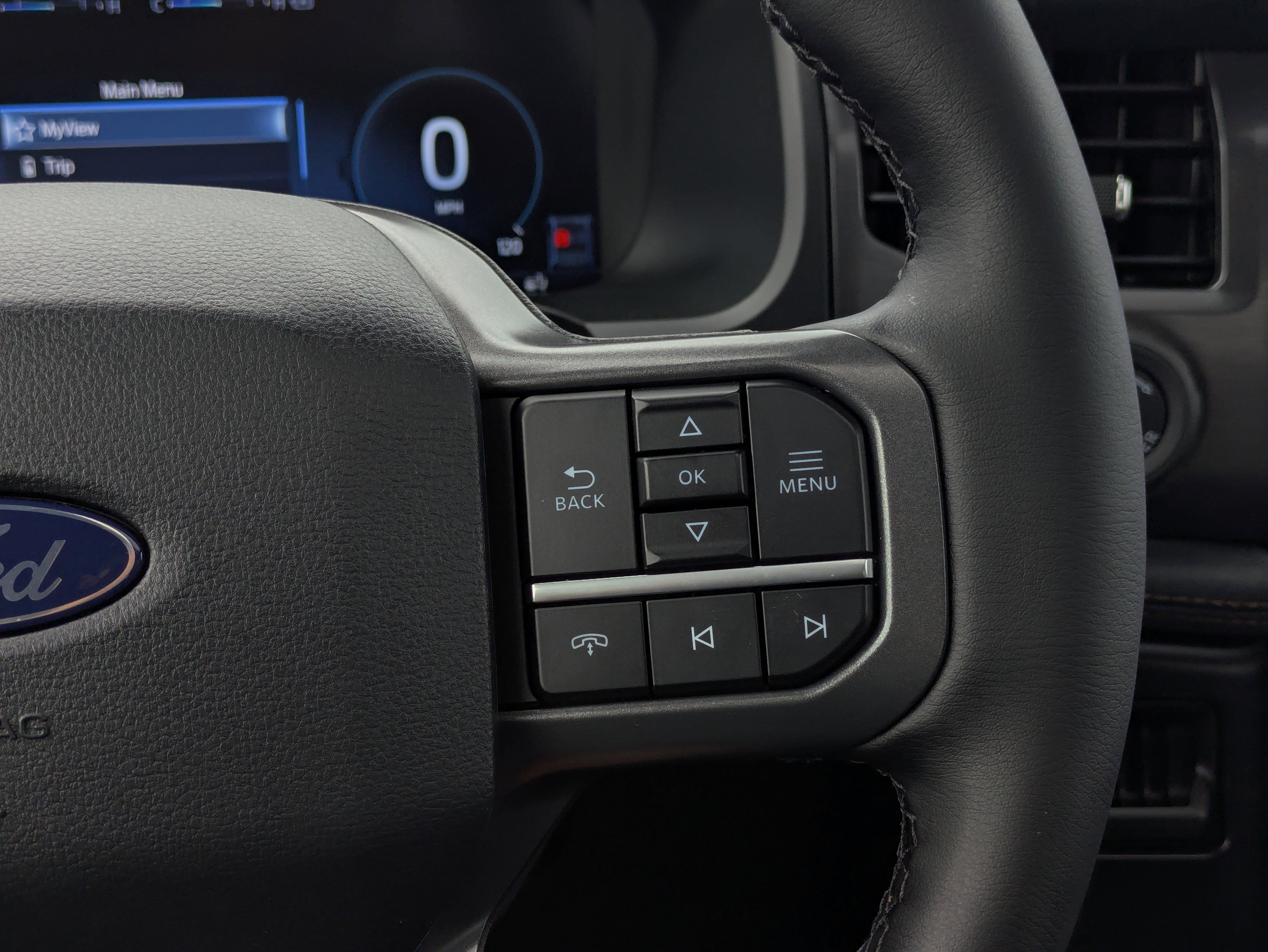 New 2025 Ford F150 Lightning Lariat image 28