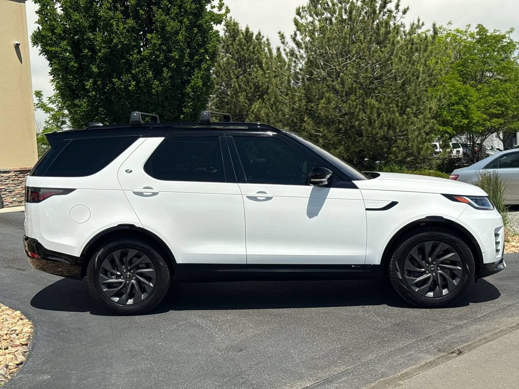 Used 2022 Land Rover Discovery S R-Dynamic AWD/4WD image 5