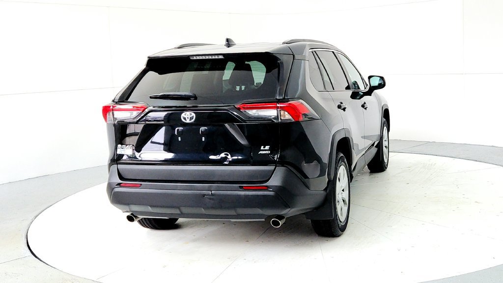 Certified 2021 Toyota RAV4 LE AWD/4WD image 5