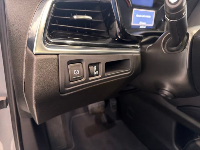 Used 2024 Cadillac XT6 Premium Luxury w/ LPO, Floor Liner Package AWD/4WD image 21