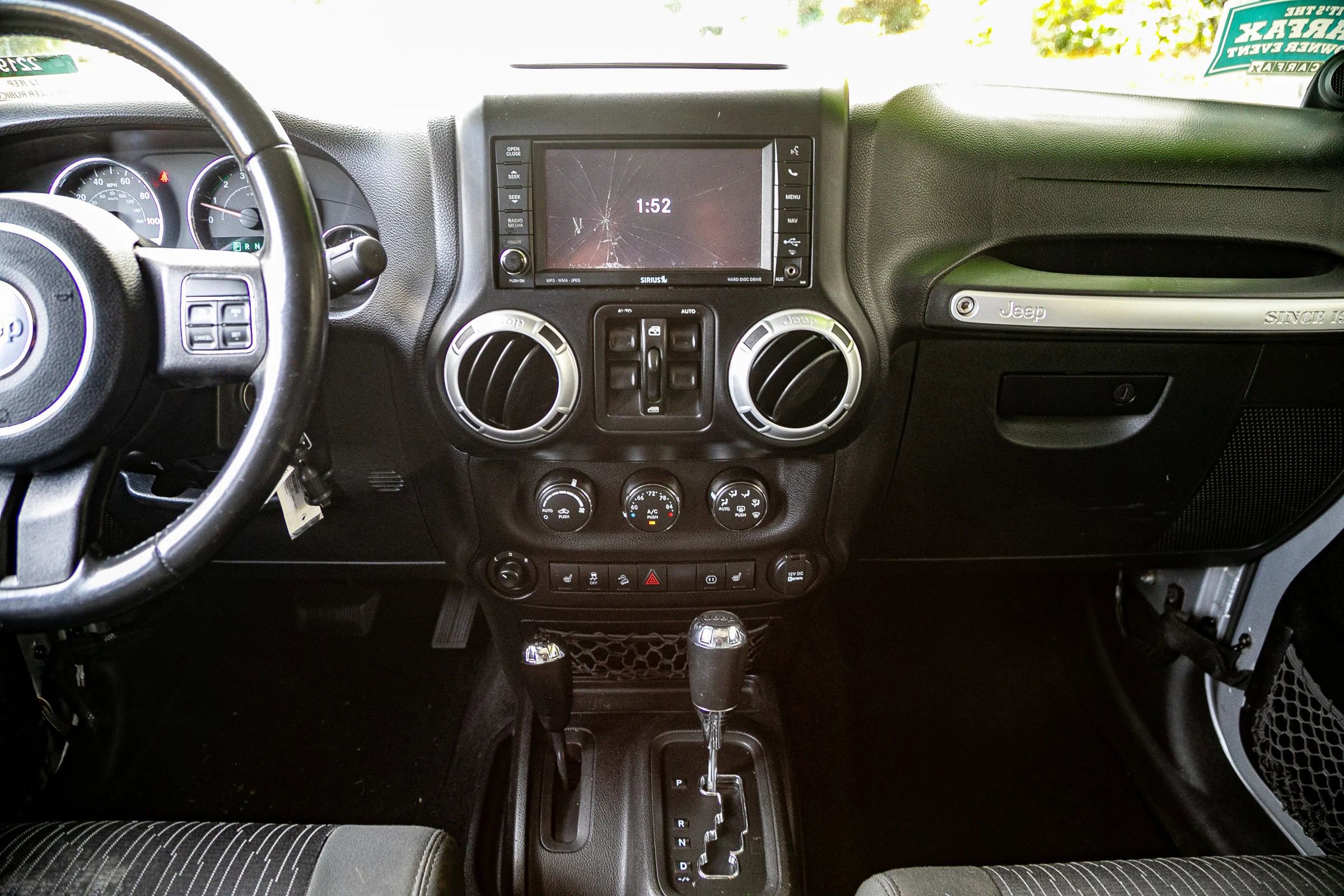Used 2012 Jeep Wrangler Unlimited Rubicon w/ Connectivity Group image 22