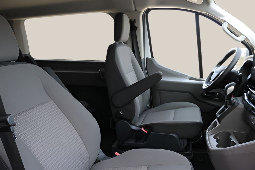 Used 2023 Ford Transit 350 XLT RWD image 20