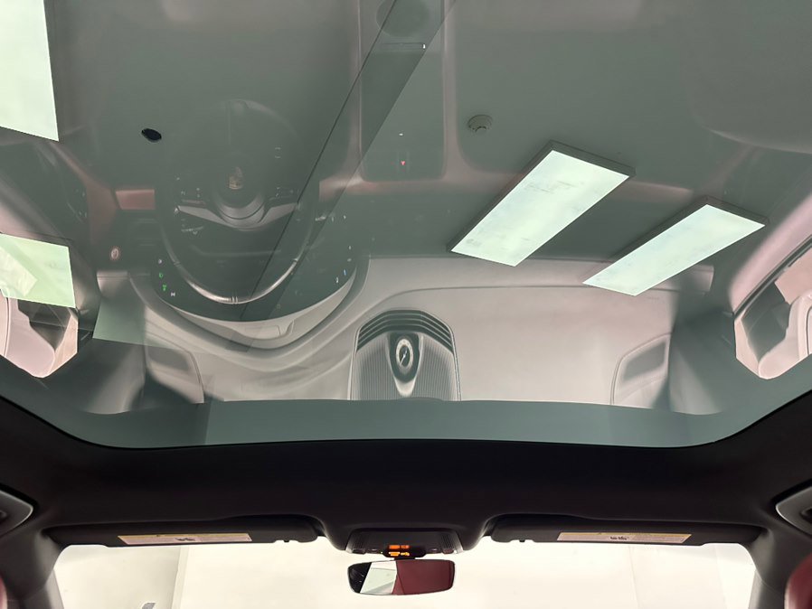 Used 2020 Porsche Taycan 4S image 43