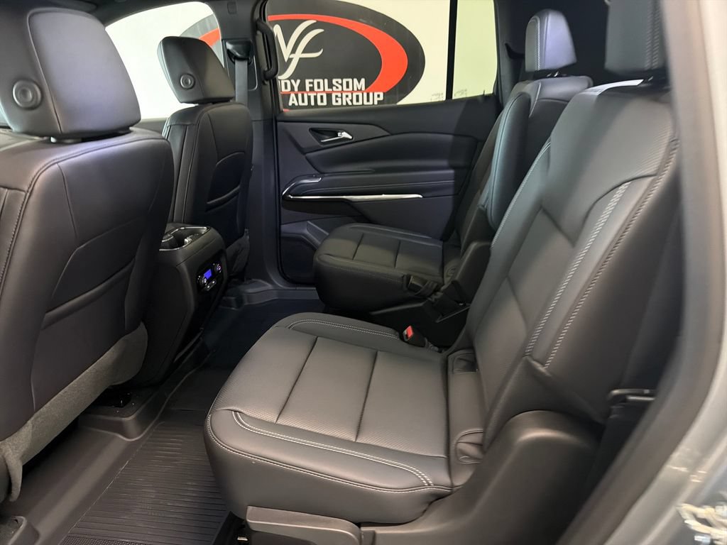 New 2027 Chevrolet Traverse LT w/ LPO, Floor Liner Package FWD image 13