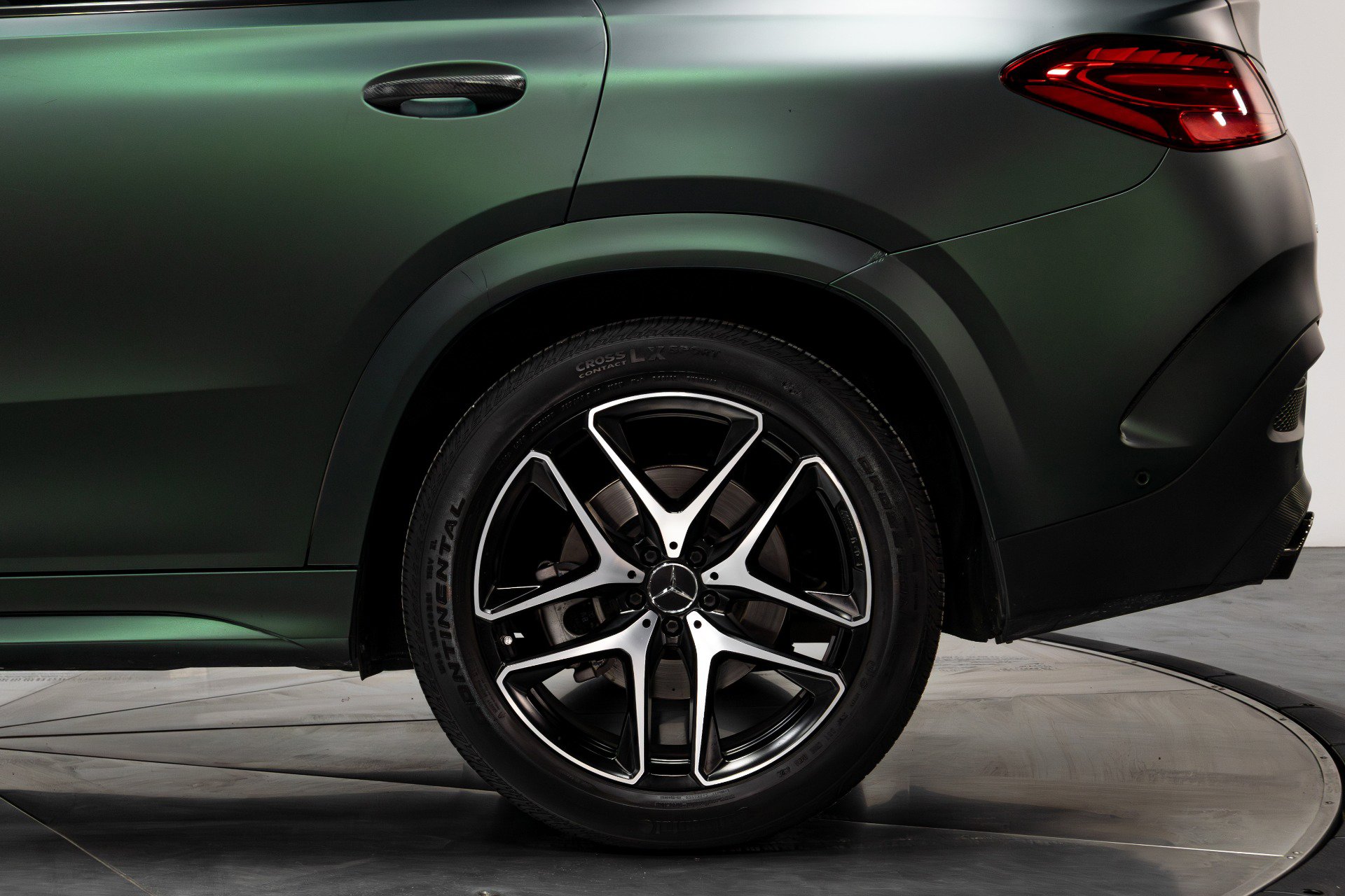 Used 2024 Mercedes-Benz GLE 53 AMG 4MATIC Coupe image 38