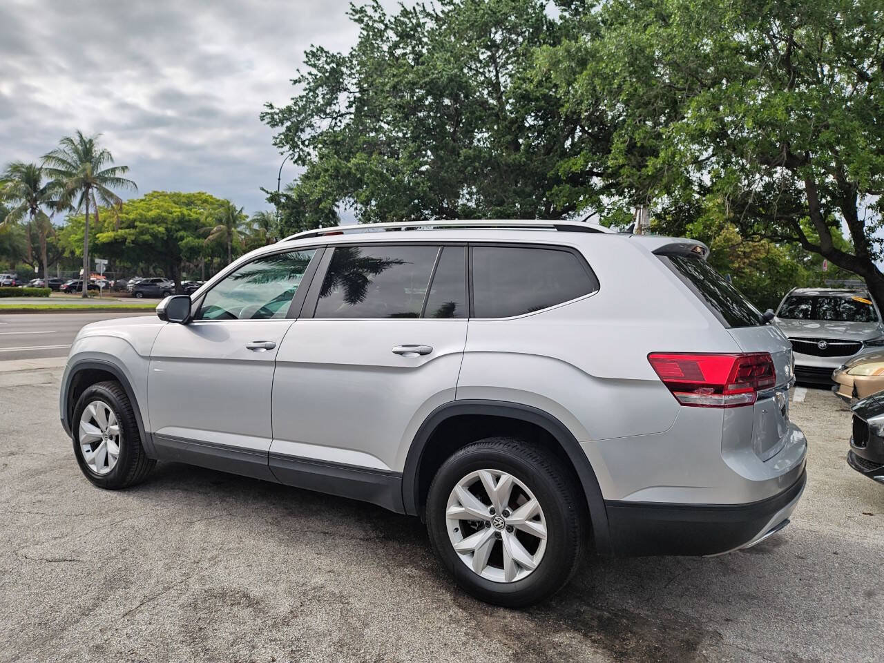 Used 2018 Volkswagen Atlas SE FWD image 6