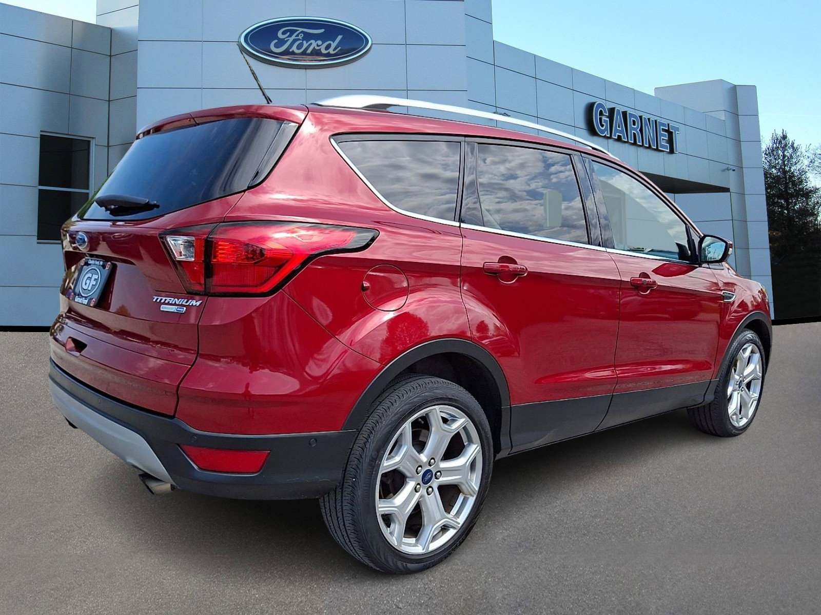 Certified 2019 Ford Escape Titanium AWD/4WD image 8