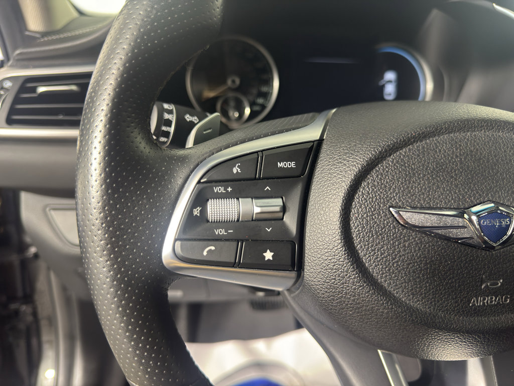 Used 2023 Genesis G70 2.0T RWD image 19