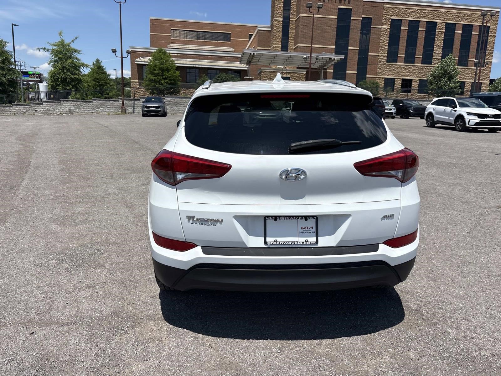 Used 2017 Hyundai Tucson SE Plus w/ Cargo Package AWD/4WD image 6