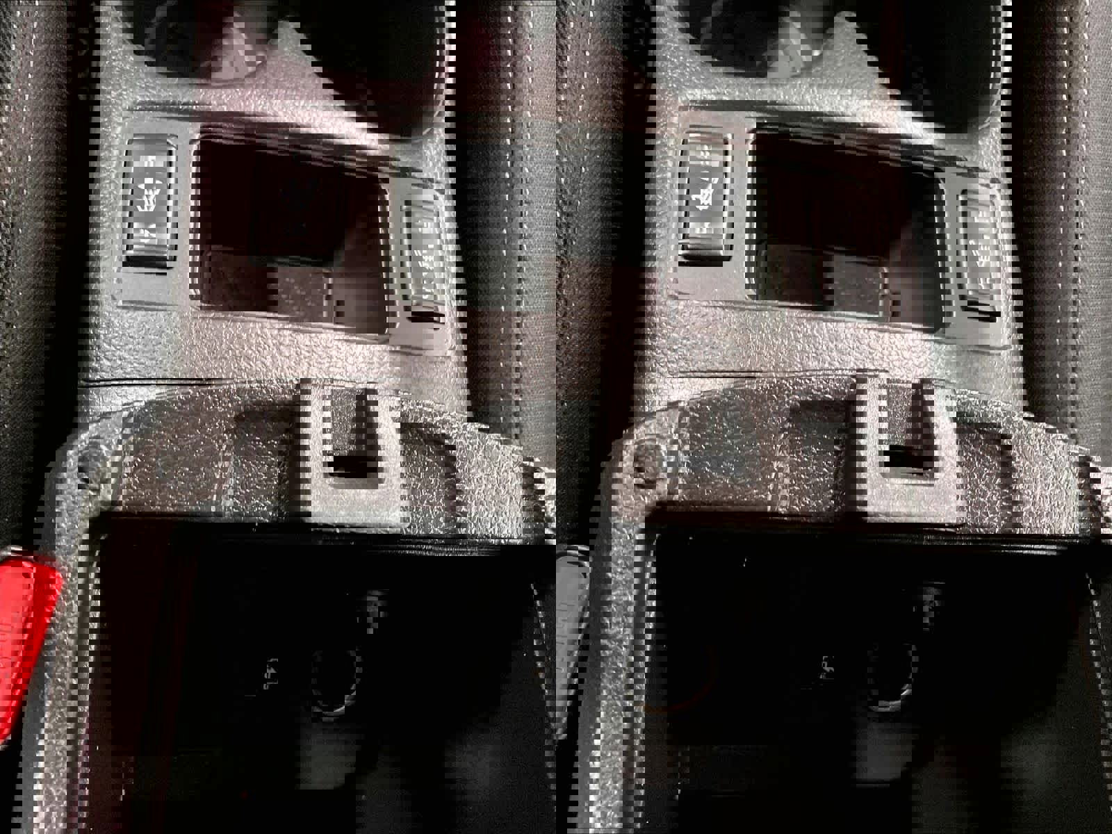 Used 2018 Nissan Rogue SV w/ Premium Package AWD/4WD image 26