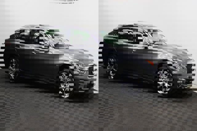 Used 2015 INFINITI Q70 L 3.7 image 1