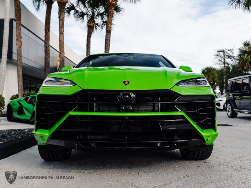 Used 2025 Lamborghini Urus SE AWD/4WD image 5