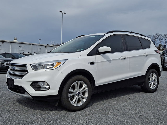 Used 2018 Ford Escape SE w/ SE Sync 3 Package image 1